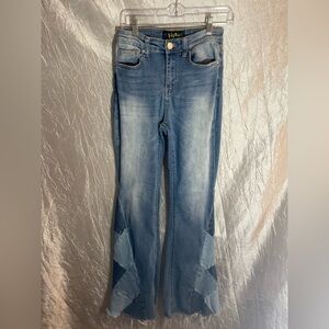 Indigo Rein distressed patchwork raw hem bell bottoms 27x32